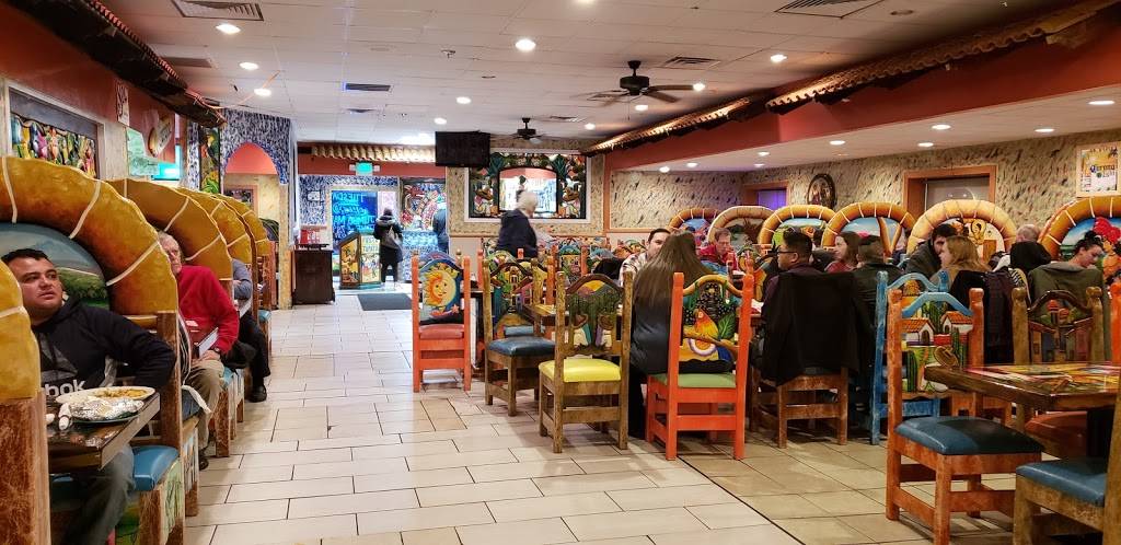 Fiesta Cancun Mexican Restaurant & Cantina | restaurant | 3535 S Main St, Elkhart, IN 46517, USA | 5743333621 OR +1 574-333-3621