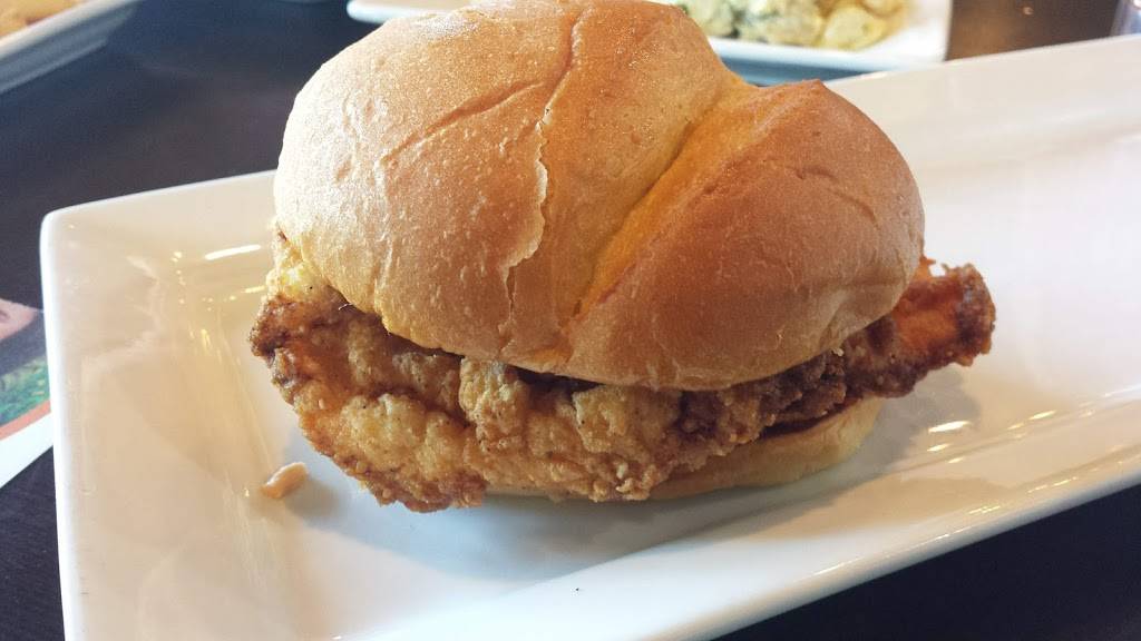 Ruby Tuesday | restaurant | 4714 Mine Rd, Fredericksburg, VA 22408, USA | 5407100588 OR +1 540-710-0588