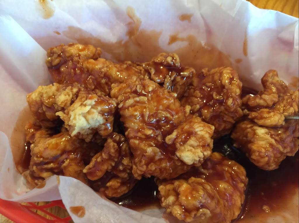 Wicked Wings | restaurant | 1 Market Pl #13, Essex Junction, VT 05452, USA | 8028797111 OR +1 802-879-7111