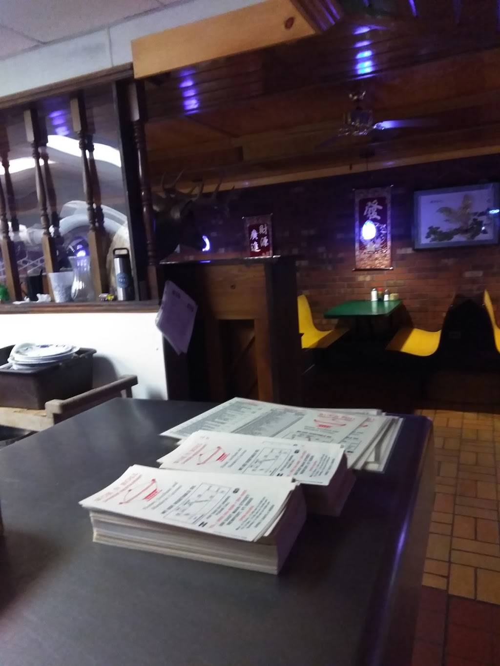 Wok & Roll | restaurant | 388 E Main St, Newport, VT 05855, USA | 8023349288 OR +1 802-334-9288