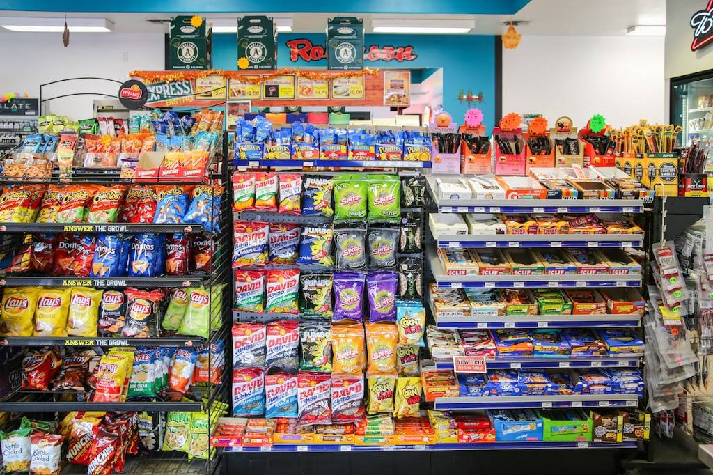 Robinson 201 | meal takeaway | 201 E Main St, Grass Valley, CA 95945, USA | 5302739864 OR +1 530-273-9864