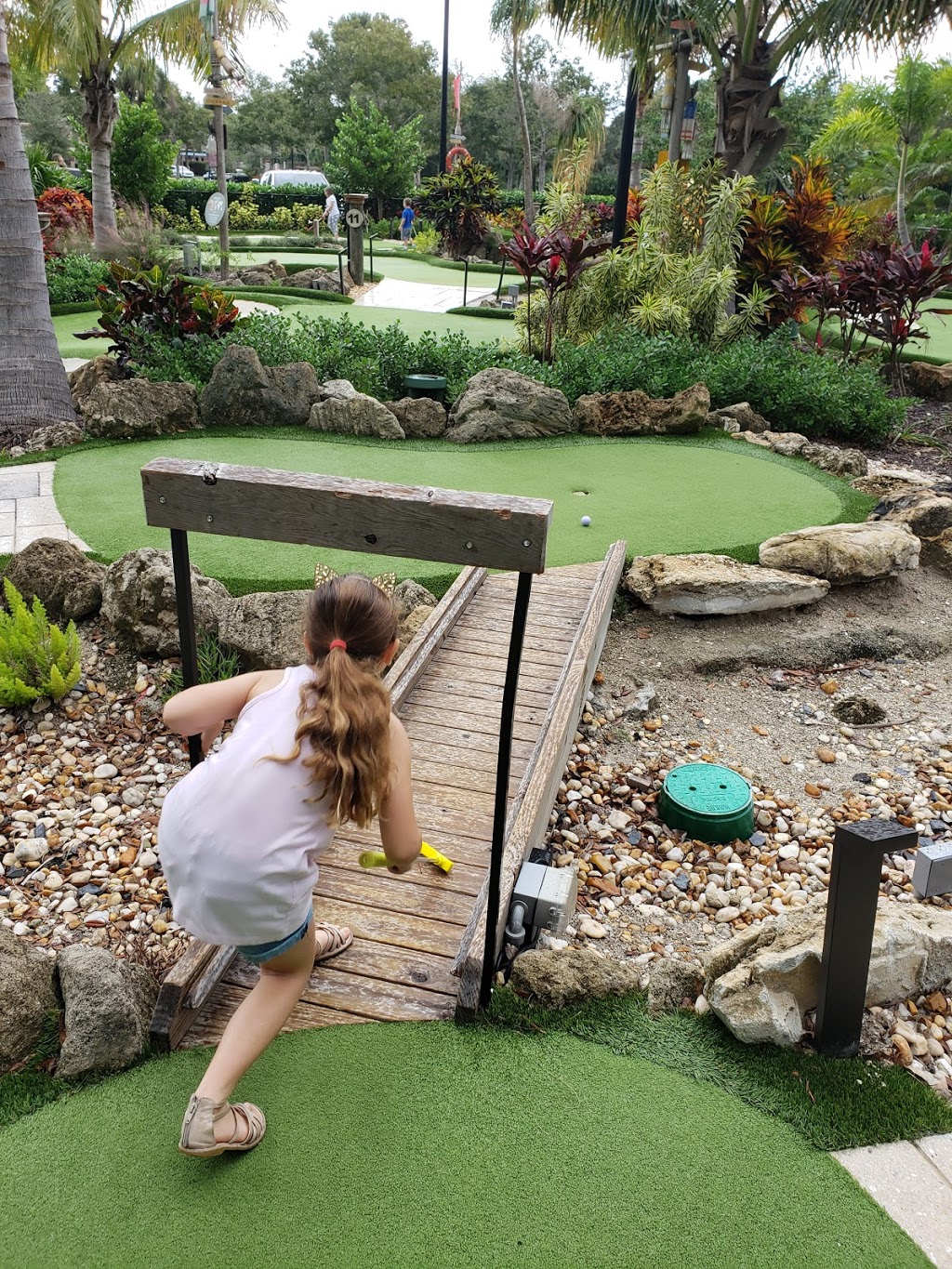 Golden Cub | restaurant | 1145 Main St, Jupiter, FL 33458, USA | 5612682717 OR +1 561-268-2717