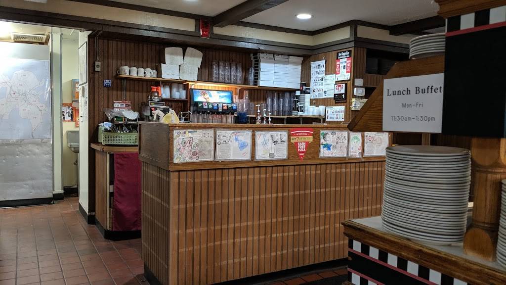 Pizza Hut | meal takeaway | 238 Meadow St, Littleton, NH 03561, USA | 6034446493 OR +1 603-444-6493