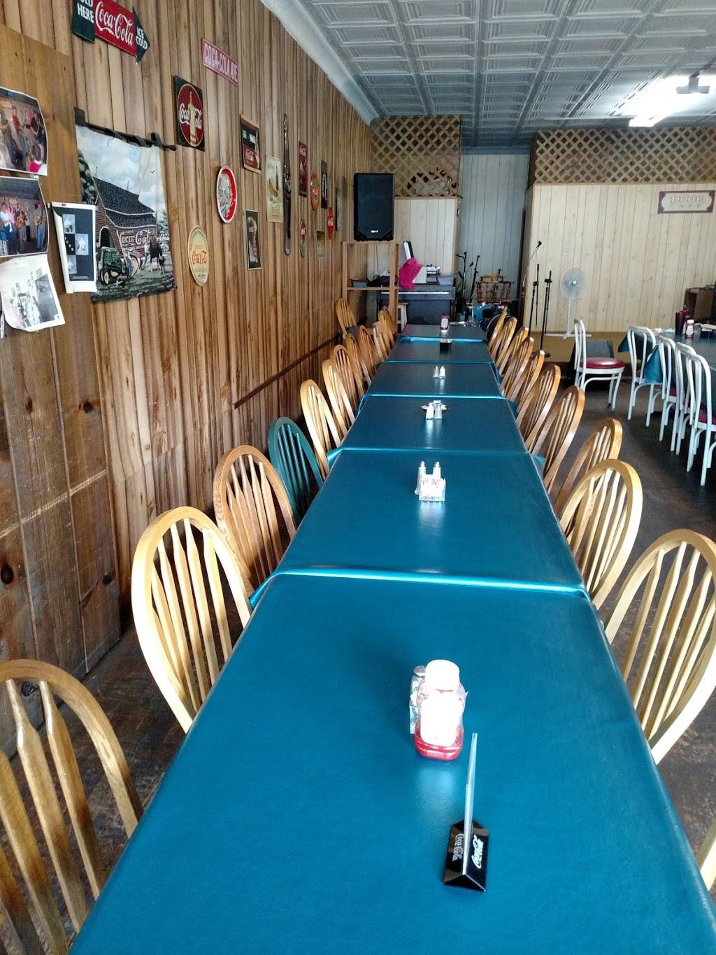 Dixie Cafe | restaurant | 31 Courthouse Square, Byrdstown, TN 38549, USA | 9318646535 OR +1 931-864-6535