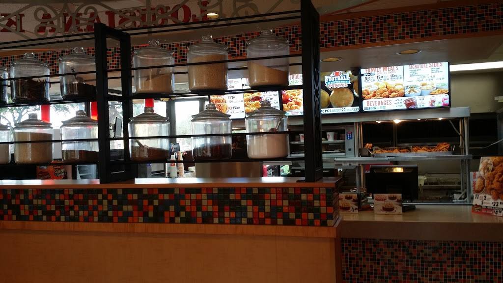 Popeyes Louisiana Kitchen | restaurant | 8331 Broadway, Houston, TX 77061, USA | 7136495333 OR +1 713-649-5333