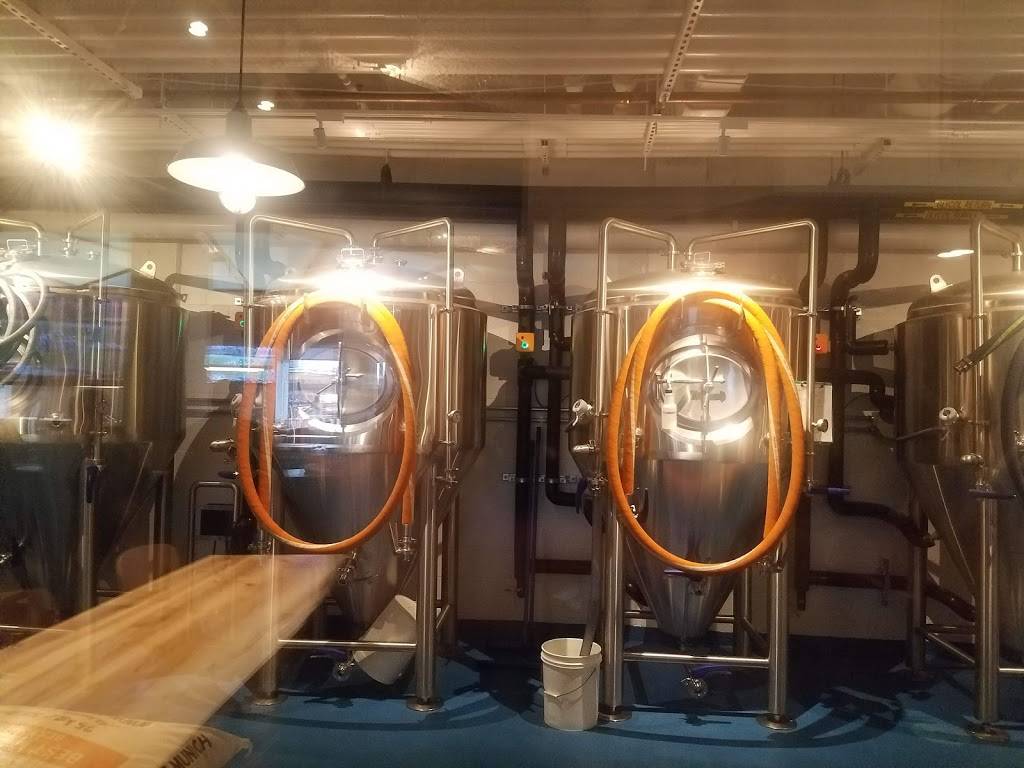 Night Shift Brewing - Lovejoy Wharf | cafe | 1 Lovejoy Wharf #101, Boston, MA 02114, USA | 6174567687 OR +1 617-456-7687