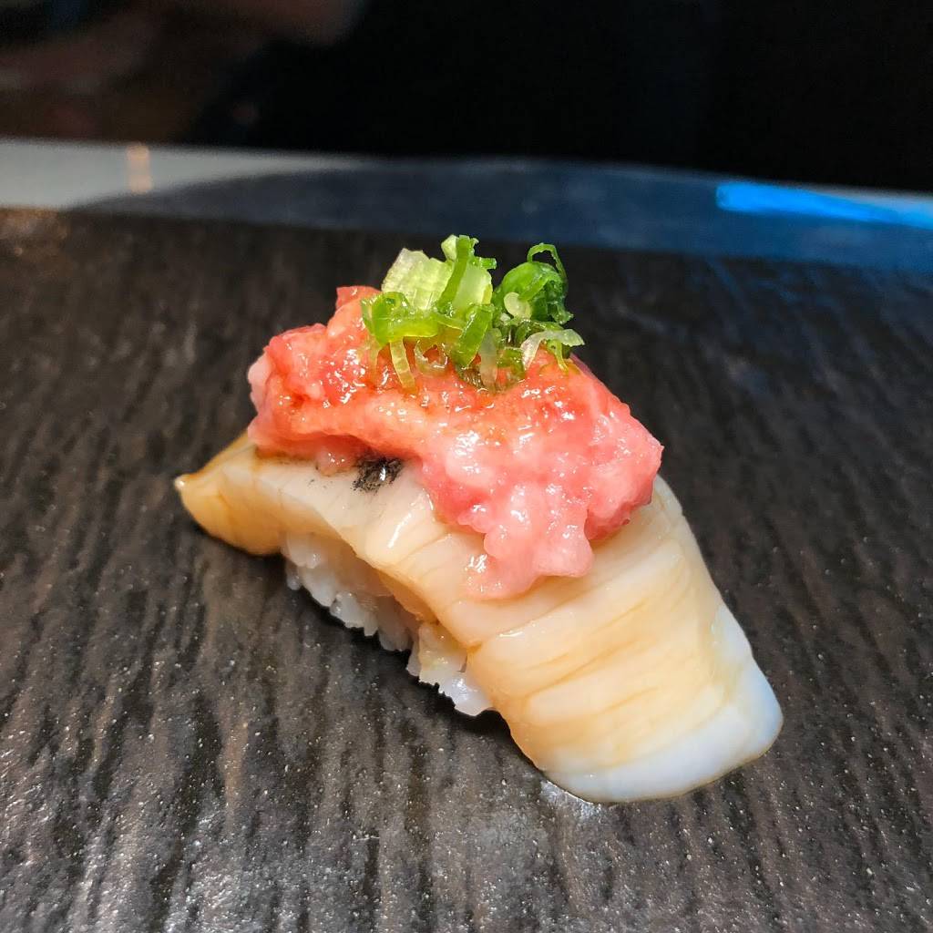 Sushi Suite 202 | restaurant | 1816 N Clark St, Chicago, IL 60614, USA | 3128181156 OR +1 312-818-1156