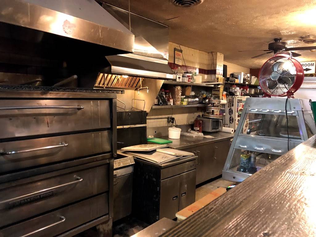 Hot Tomatoes | restaurant | 717 S Broadway, Baltimore, MD 21231, USA | 4105634453 OR +1 410-563-4453