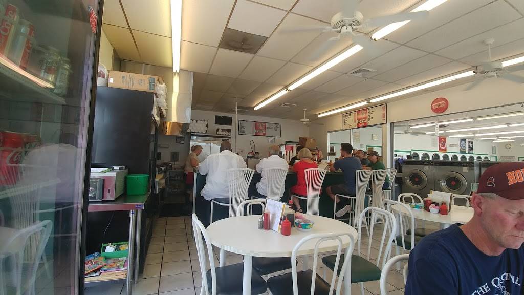 Margarets Hot Dog Stand | restaurant | 4865 Shore Dr, Virginia Beach, VA 23455, USA | 7574609329 OR +1 757-460-9329