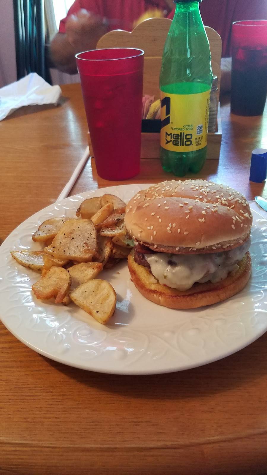 Rooster Robs | restaurant | 2544 TN-81 Scenic, Jonesborough, TN 37659, USA | 4233487525 OR +1 423-348-7525