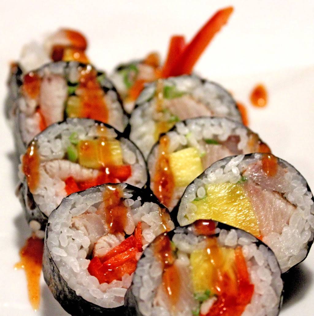 Blue Point Oysters and Sushi Bar | restaurant | 13 E Lincolnway, Valparaiso, IN 46383, USA | 2192867166 OR +1 219-286-7166