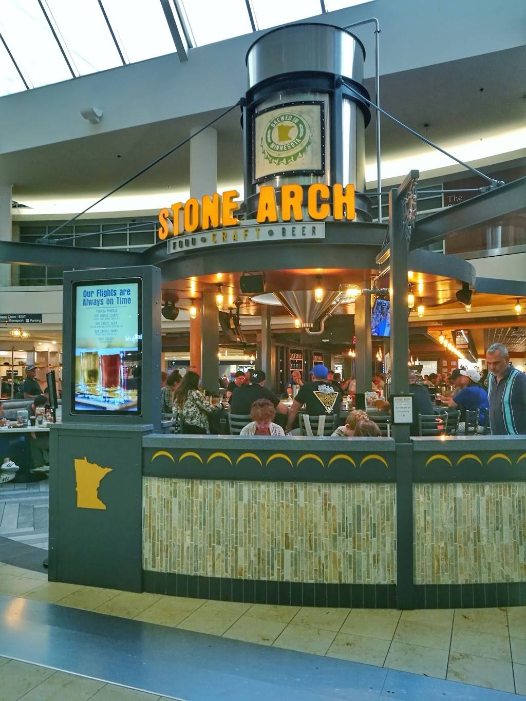 Stone Arch | restaurant | 4300 Glumack Drive LT-2054, St Paul, MN 55111, USA | 6514609285 OR +1 651-460-9285