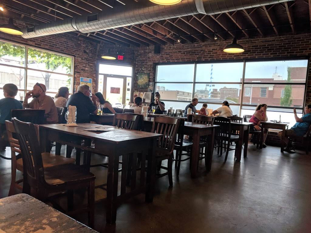 Urban Chestnut Midtown Brewery and Biergarten | restaurant | 3229 Washington Ave, St. Louis, MO 63103, USA | 3142220143 OR +1 314-222-0143