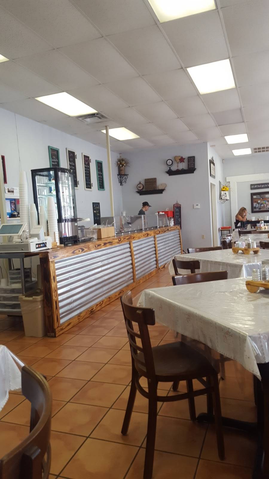 Memes Kitchen | restaurant | Pleasanton, TX 78064, USA | 8304805088 OR +1 830-480-5088