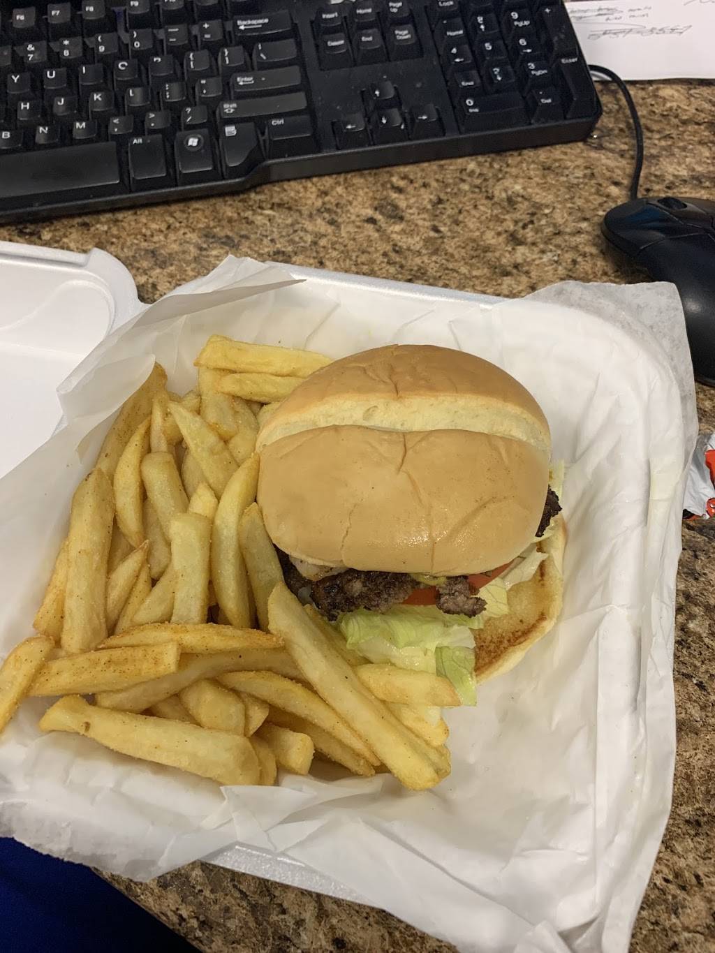 Nephs Deli | restaurant | 2046 Scenic Hwy, Baton Rouge, LA 70802, USA | 2252513597 OR +1 225-251-3597