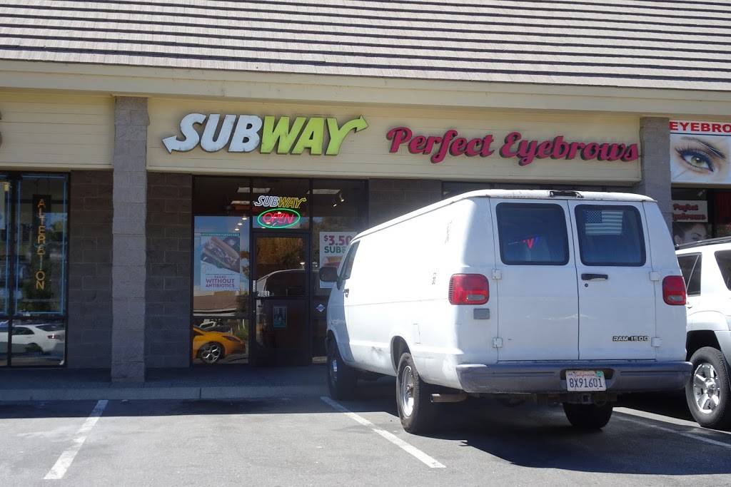 Subway Restaurants | restaurant | 2038 Nut Tree Rd, Vacaville, CA 95687, USA | 7074467778 OR +1 707-446-7778