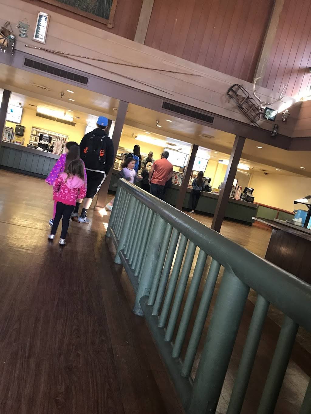 Grizzly Creek Lodge | restaurant | Knotts Berry Farm, Buena Park, CA 90620, USA | 7142205097 OR +1 714-220-5097