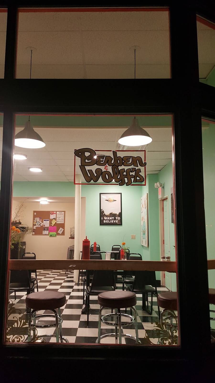 Berben & Wolff’s | restaurant | 156 4th St, Troy, NY 12180, USA | 5183260334 OR +1 518-326-0334