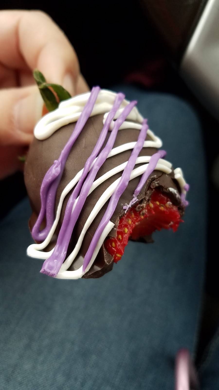 Lees Cakes | restaurant | 561 Ferndale Ave, Johnstown, PA 15905, USA | 8142628510 OR +1 814-262-8510