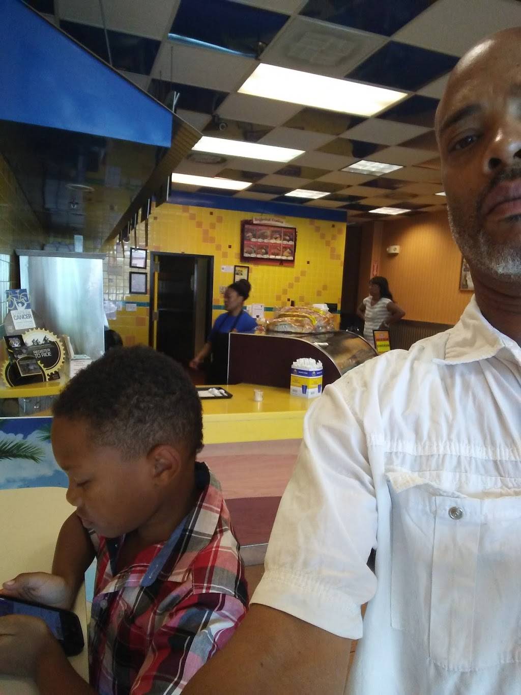 Golden Krust | restaurant | 40 W Shopping Center, 838 N Rolling Rd, Catonsville, MD 21228, USA | 4107190066 OR +1 410-719-0066