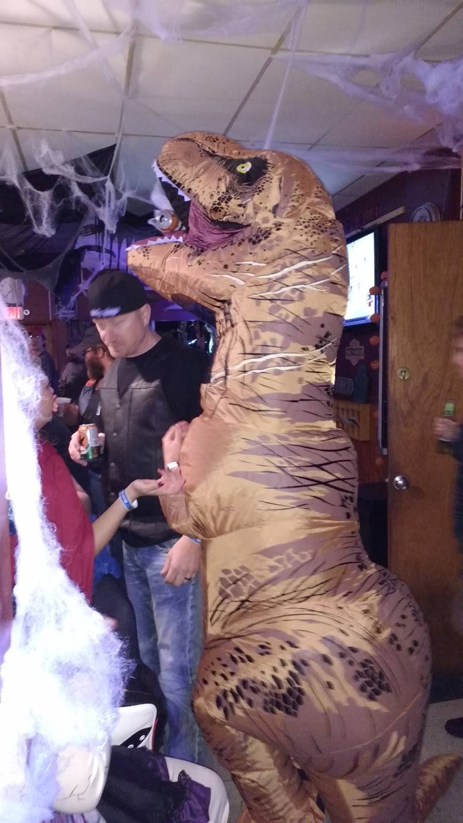 Silver Spigot Saloon | restaurant | 116 E. Amelia St HWY 133 Mississippi, Great River Road, Cassville, WI 53806, USA | 6087255703 OR +1 608-725-5703