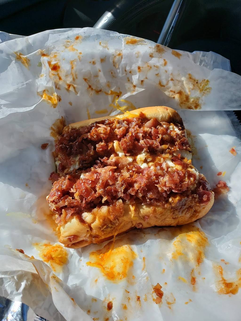 Miss Griffins Footlong Hot Dogs | restaurant | 847 E Main St, Chattanooga, TN 37408, USA | 4232655280 OR +1 423-265-5280