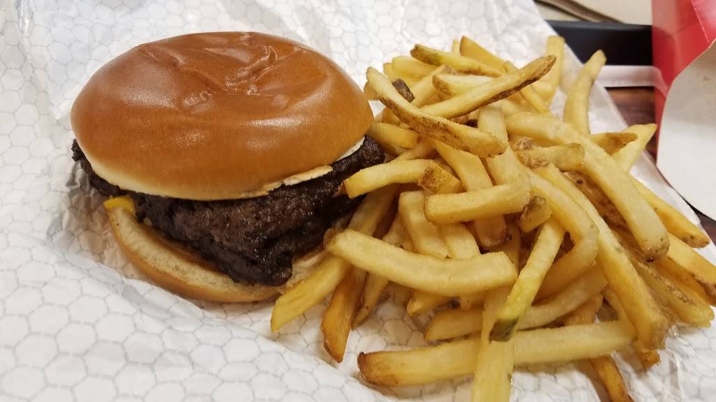 Wendys | restaurant | 689 Long Hill Rd, Groton, CT 06340, USA | 8602718958 OR +1 860-271-8958