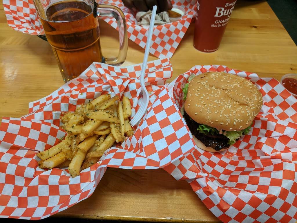 The Burger Hut | restaurant | 2451 Forest Ave, Chico, CA 95928, USA | 5308911430 OR +1 530-891-1430