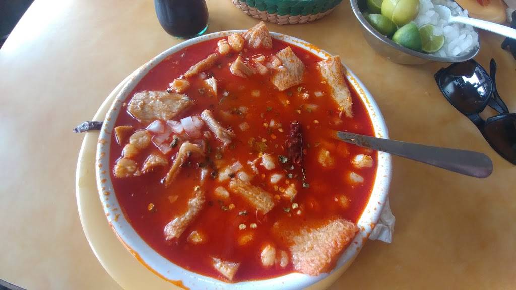 Lindo Michoacan | restaurant | 4412 W 5th St, Santa Ana, CA 92703, USA | 7145540943 OR +1 714-554-0943