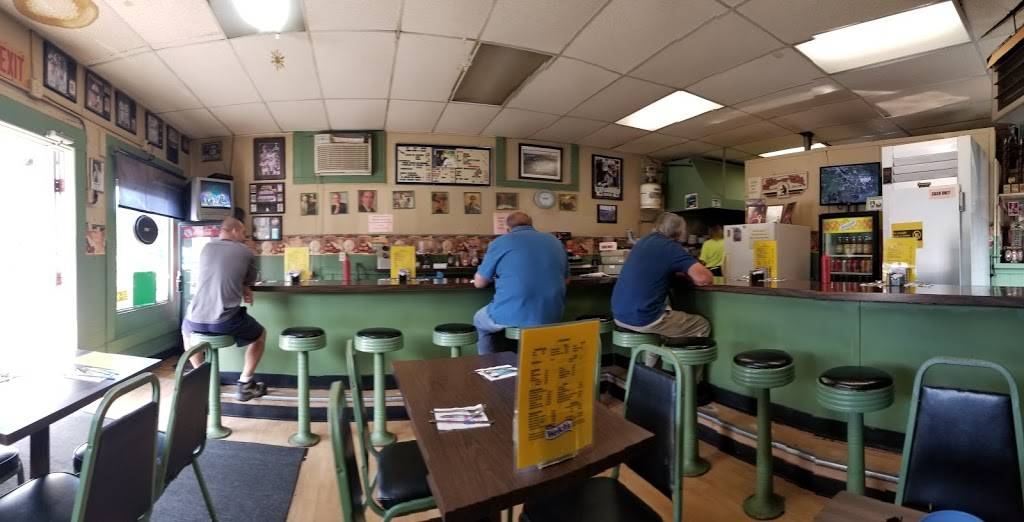 Donats Place | restaurant | 163 Kilvert St, Warwick, RI 02886, USA | 4017371719 OR +1 401-737-1719