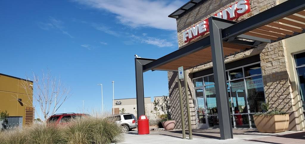 Five Guys | meal takeaway | 6450 N Desert Blvd, El Paso, TX 79912, USA | 9152496836 OR +1 915-249-6836