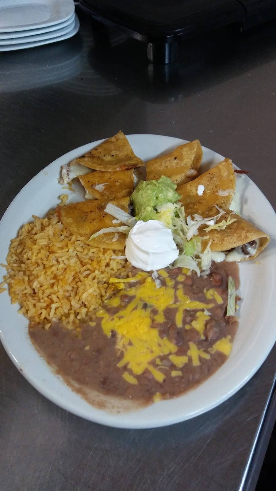 Punta del Cielo Tex-Mex & SeaFood Restaurante | restaurant | 1500 S Washington St, Kaufman, TX 75142, USA | 4694101854 OR +1 469-410-1854