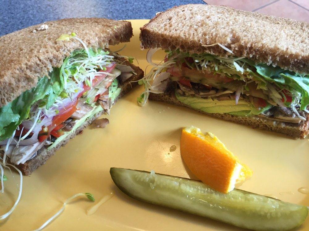 Eriks DeliCafé | Mountain View | restaurant | 2424 Charleston Rd, Mountain View, CA 94043, USA | 6509621212 OR +1 650-962-1212