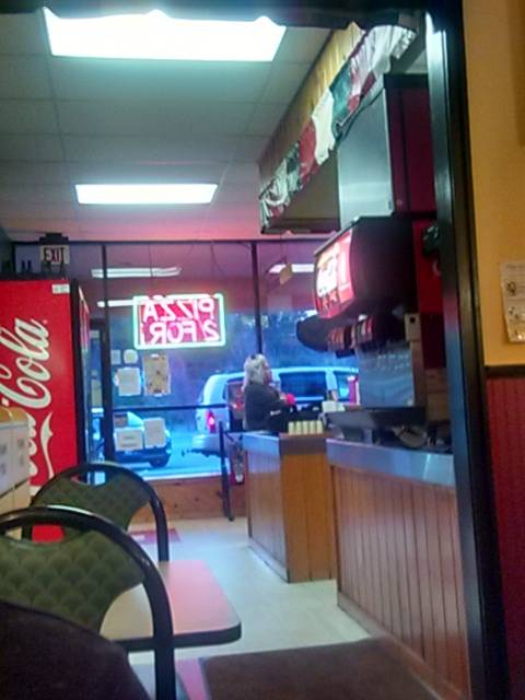 Pizza King | restaurant | 200 Old Orchard Square, East Ellijay, GA 30540, USA | 7066356666 OR +1 706-635-6666