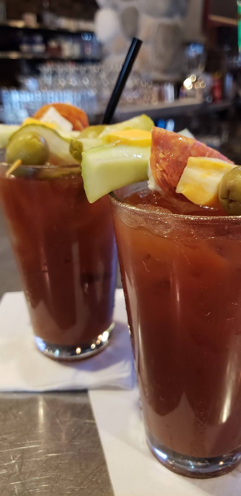 Bulldog Ale House | restaurant | 1520 S Randall Rd, Algonquin, IL 60102, USA | 8472290333 OR +1 847-229-0333