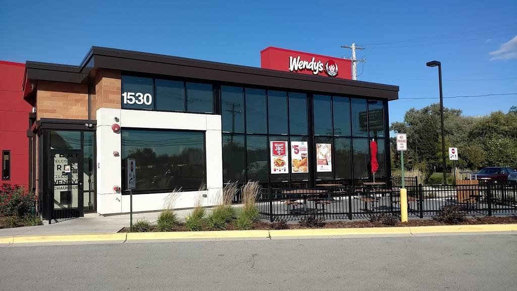 Wendys | restaurant | 1530 E Algonquin Rd, Schaumburg, IL 60173, USA | 8473030242 OR +1 847-303-0242