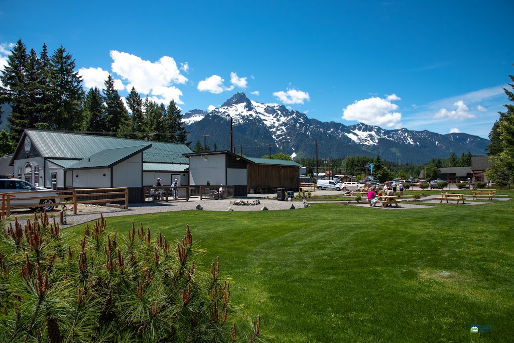 Moes Darrington | cafe | 1080 Seeman St, Darrington, WA 98241, USA | 3604361555 OR +1 360-436-1555