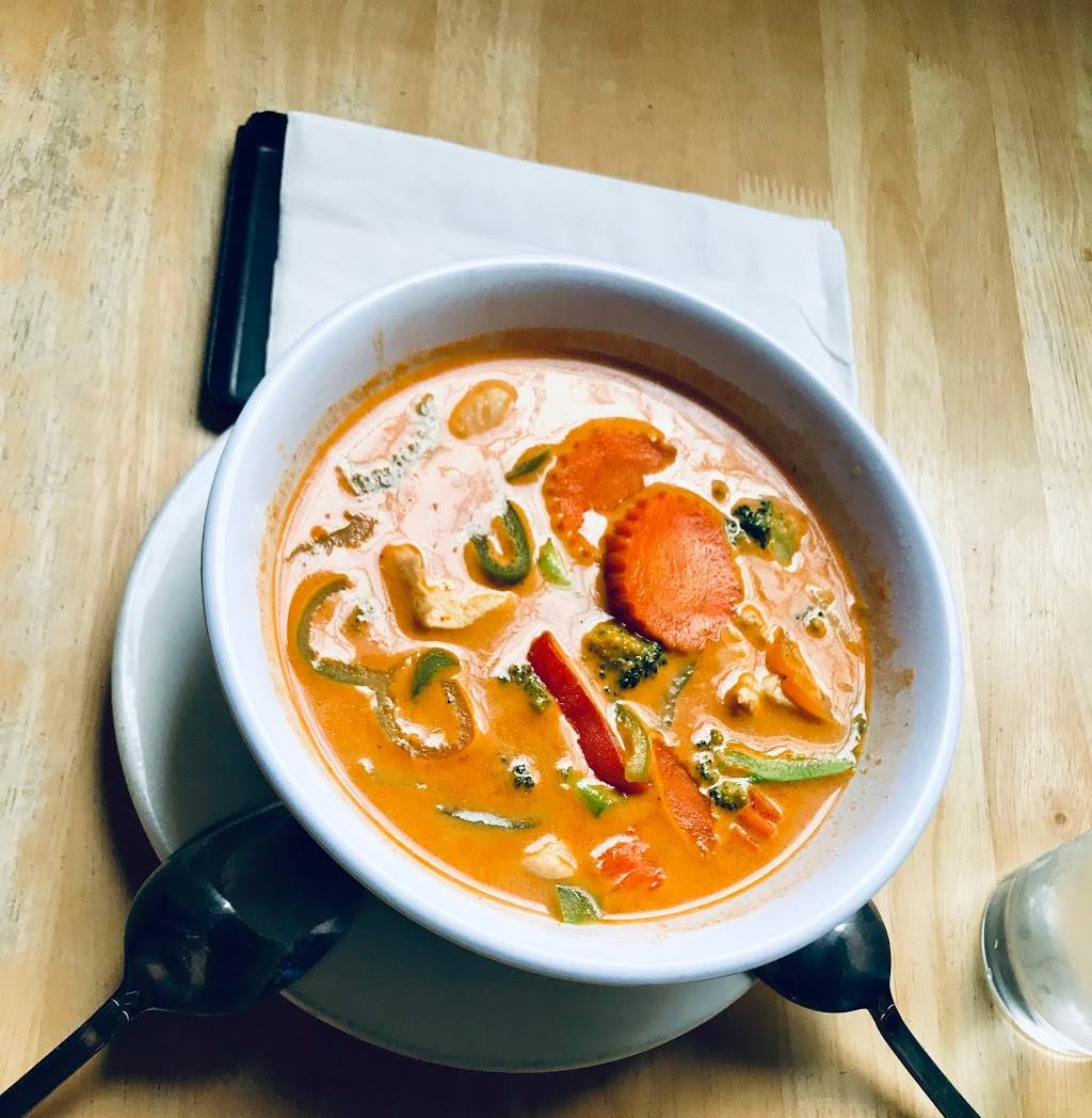 Vulcan Thai Cafe | restaurant | 915 45th Ave, Oakland, CA 94601, USA | 5105366303 OR +1 510-536-6303