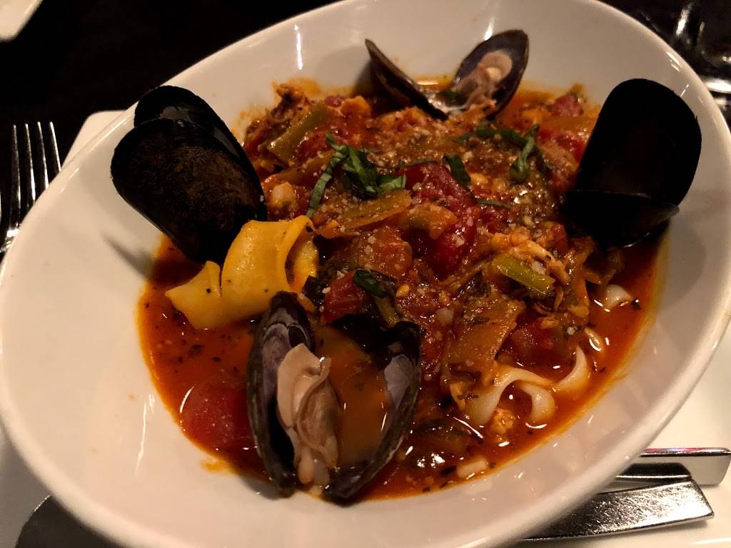 Ciopinot Seafood Grille | restaurant | 1049 Nipomo St, San Luis Obispo, CA 93401, USA | 8055471111 OR +1 805-547-1111