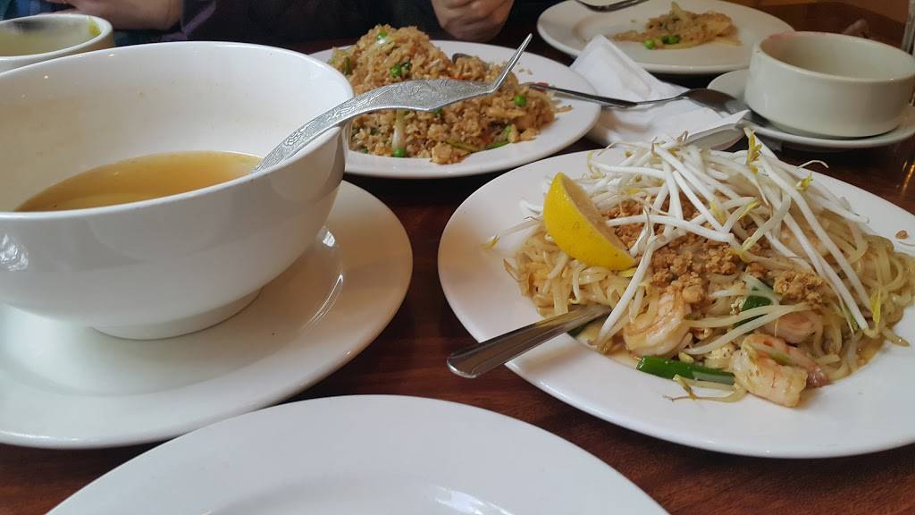 Bangkok Crossing | restaurant | 620 Woodward Ave, Detroit, MI 48226, USA | 3139613861 OR +1 313-961-3861