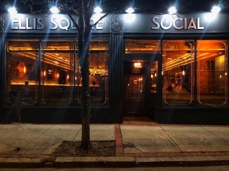 Ellis Square Social | restaurant | 252 Cabot St, Beverly, MA 01915, USA | 9789984450 OR +1 978-998-4450