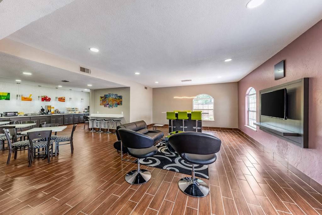 Quality Inn & Suites Canton | restaurant | 2406 N Trade Days Blvd, Canton, TX 75103, USA | 9035670909 OR +1 903-567-0909