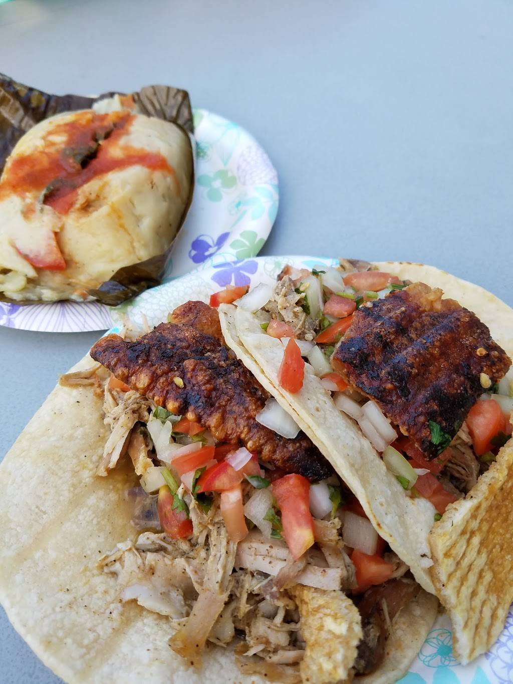 La Flor De Yucatan Bakery | restaurant | 1800 Hoover St, Los Angeles, CA 90006, USA | 2137486090 OR +1 213-748-6090