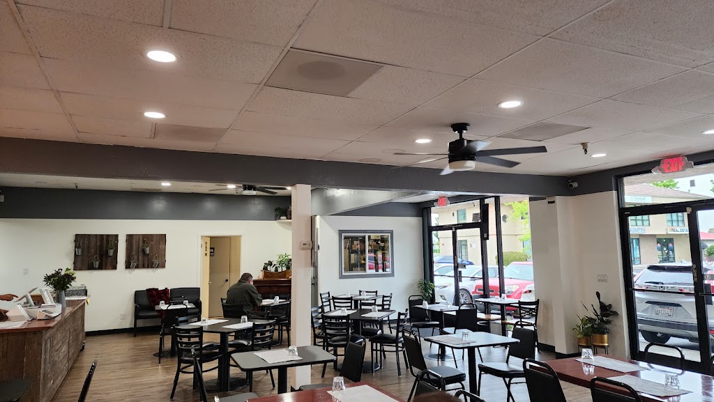 Chila-killer cafe | restaurant | 5979 Commerce Blvd Ste 3, Rohnert Park, CA 94928, USA | 7075951779 OR +1 707-595-1779