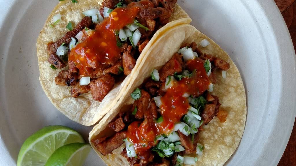 Santiagos Taco Shop | restaurant | 27226 CA-189 #2028, Blue Jay, CA 92317, USA | 9093426446 OR +1 909-342-6446