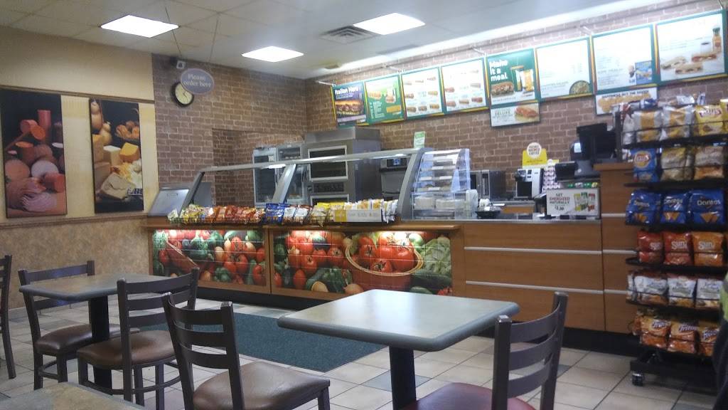 Subway | restaurant | 4246 Lake Rd, Sheffield Lake, OH 44054, USA | 4409496030 OR +1 440-949-6030