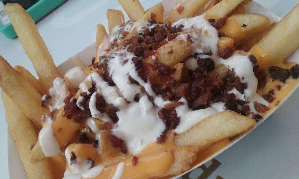 Charleys Philly Steaks | restaurant | 12434 N Mainstreet, Rancho Cucamonga, CA 91739, USA | 9099228035 OR +1 909-922-8035