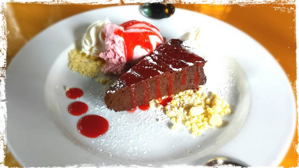 Rain Restaurant | restaurant | 283 E Main St, Abingdon, VA 24210, USA | 2767392331 OR +1 276-739-2331