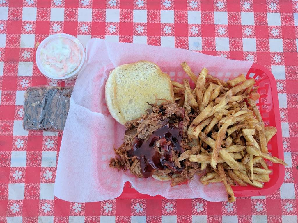 Grampys | restaurant | 72 Trooper Leslie G. Lord Hwy, Colebrook, NH 03576, USA | 6033315930 OR +1 603-331-5930