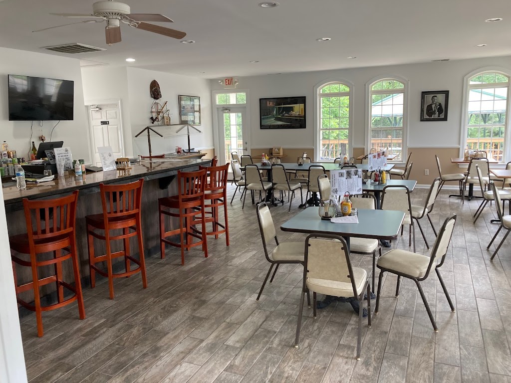 Raptors Roost BBQ and Catering Co. | restaurant | 1944 Shenandoah Crossing Dr, Gordonsville, VA 22942, USA | 3153232591 OR +1 315-323-2591